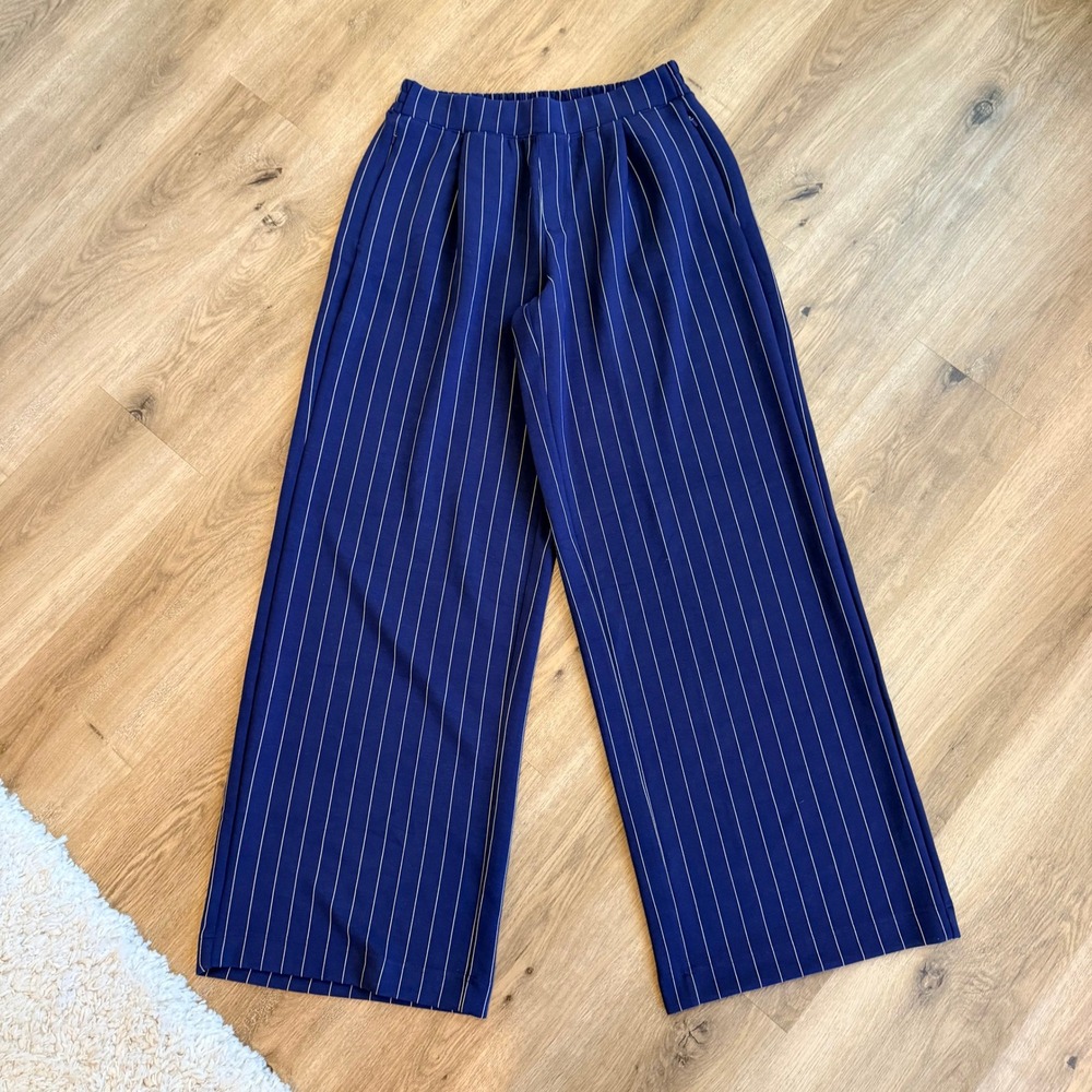 NWT OFFLINE by Aerie Real Me Wide Leg Pinstripe Trousers Navy Blue M Long